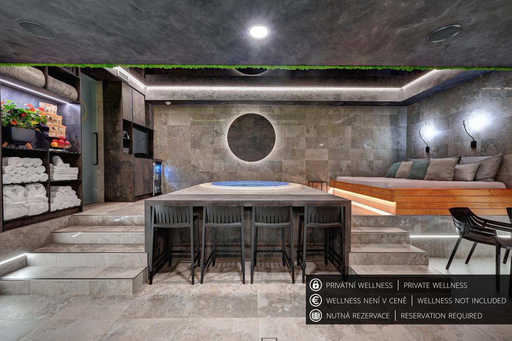 Wellness Hotel Fenix リベレツ エクステリア 写真