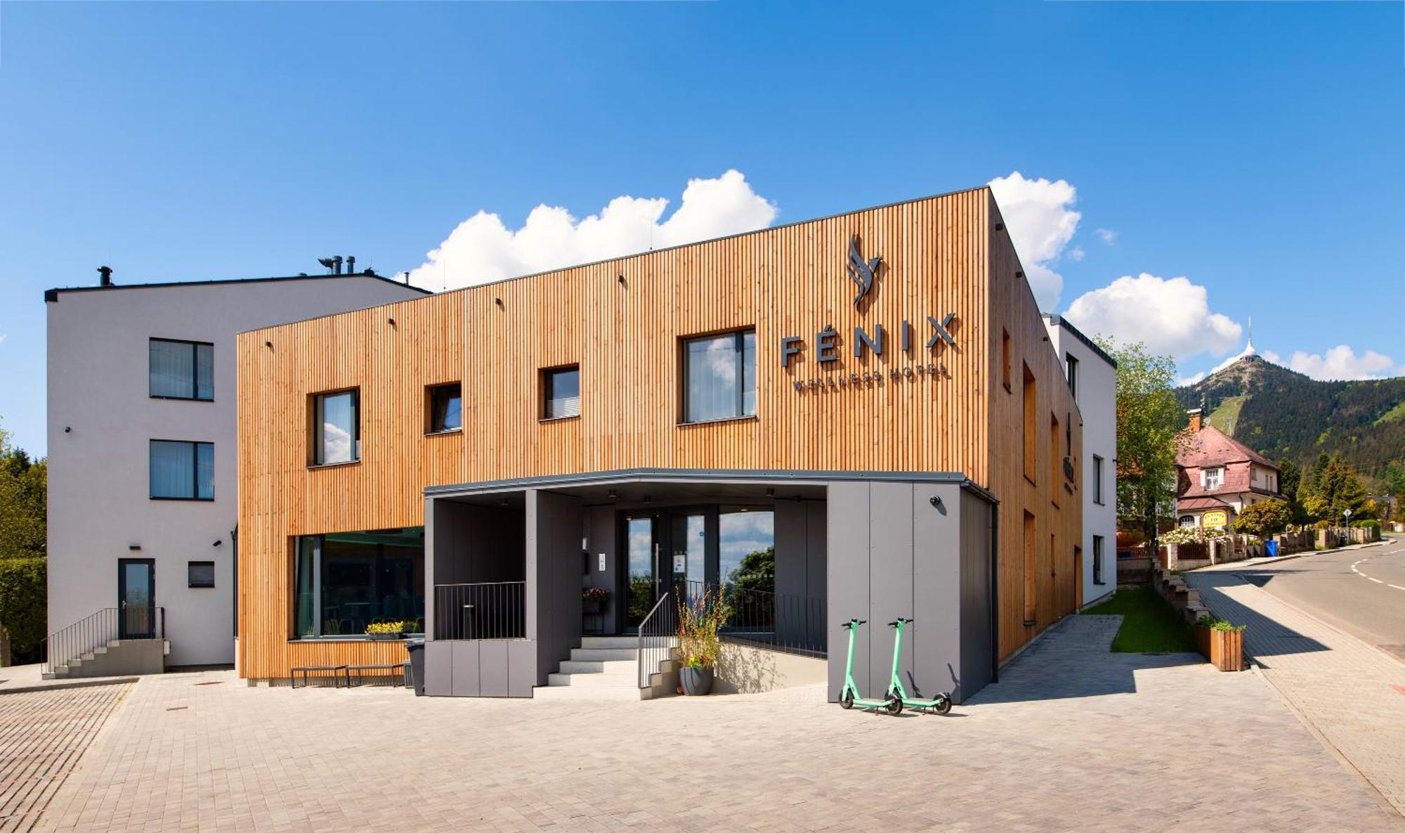 Wellness Hotel Fenix リベレツ エクステリア 写真