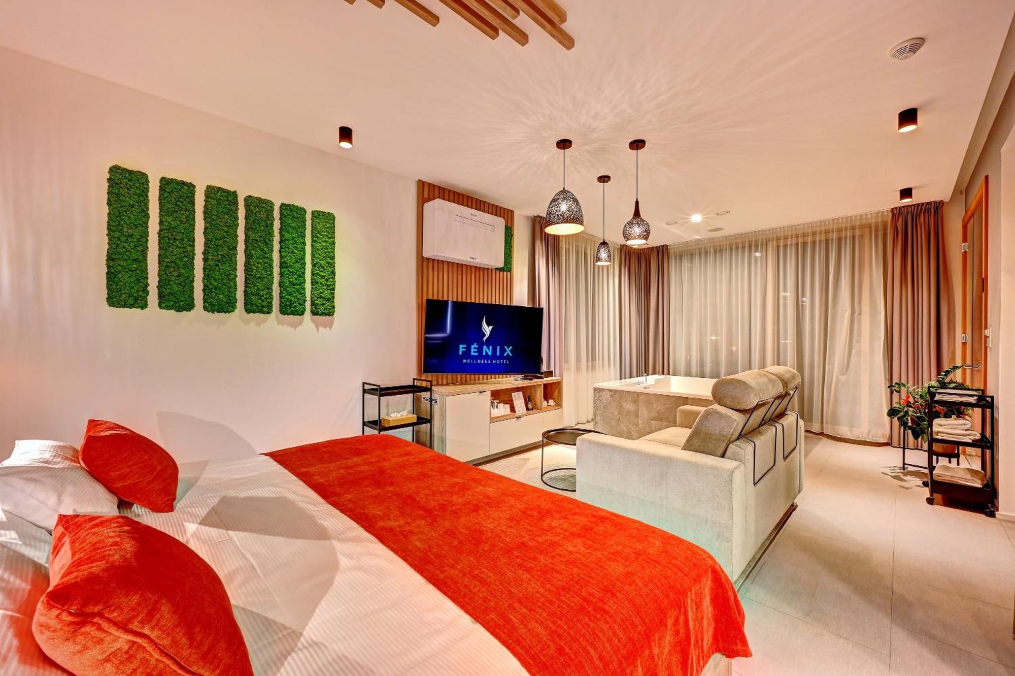 Wellness Hotel Fenix リベレツ エクステリア 写真
