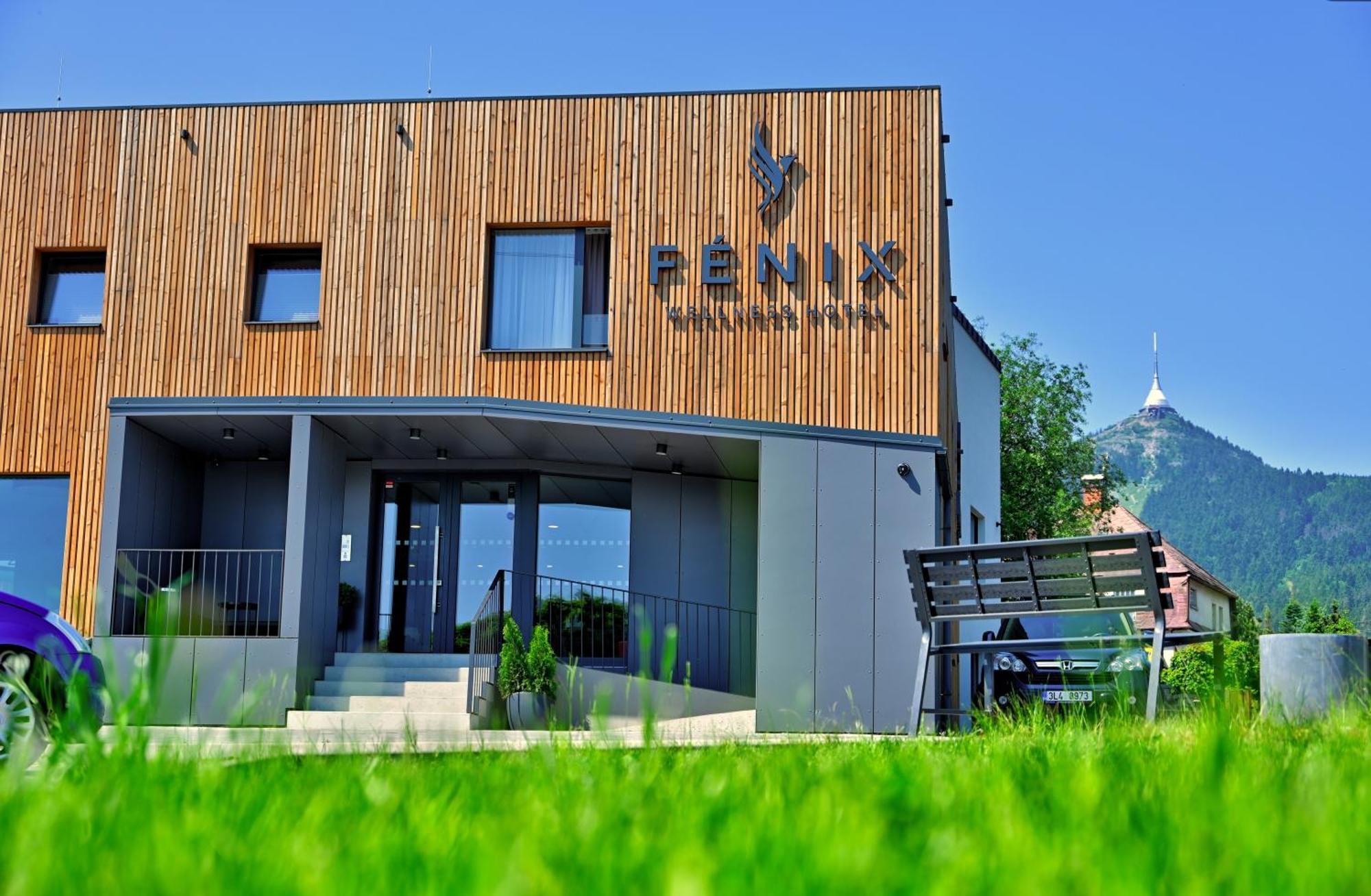 Wellness Hotel Fenix リベレツ エクステリア 写真