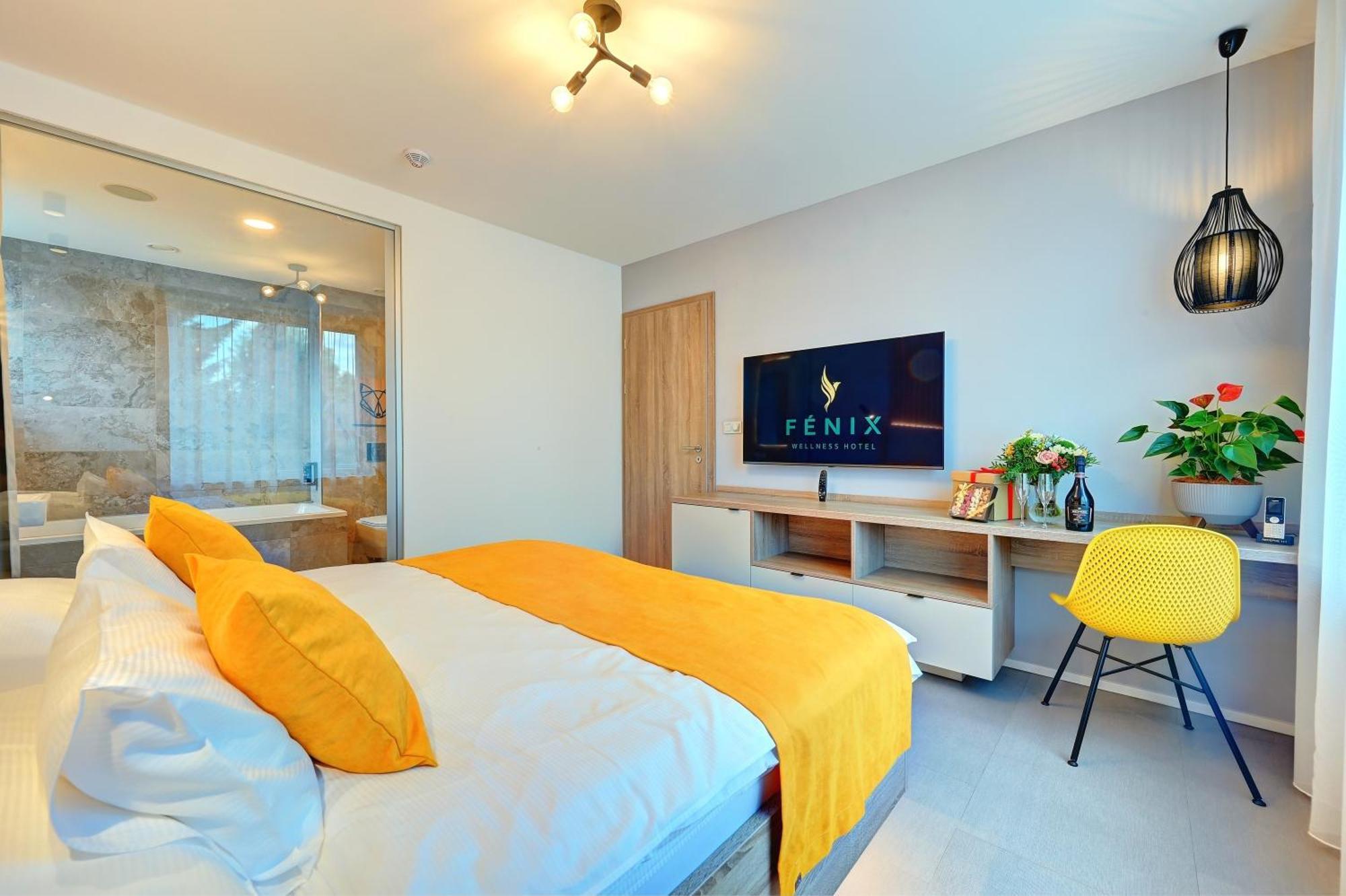 Wellness Hotel Fenix リベレツ エクステリア 写真